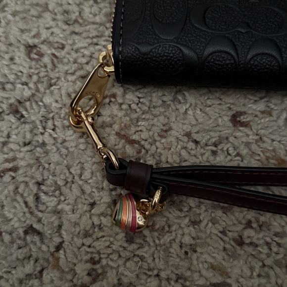 Coach Wallet - Picture 8 of 8